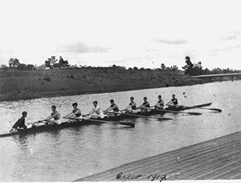 Rowing crew 1919